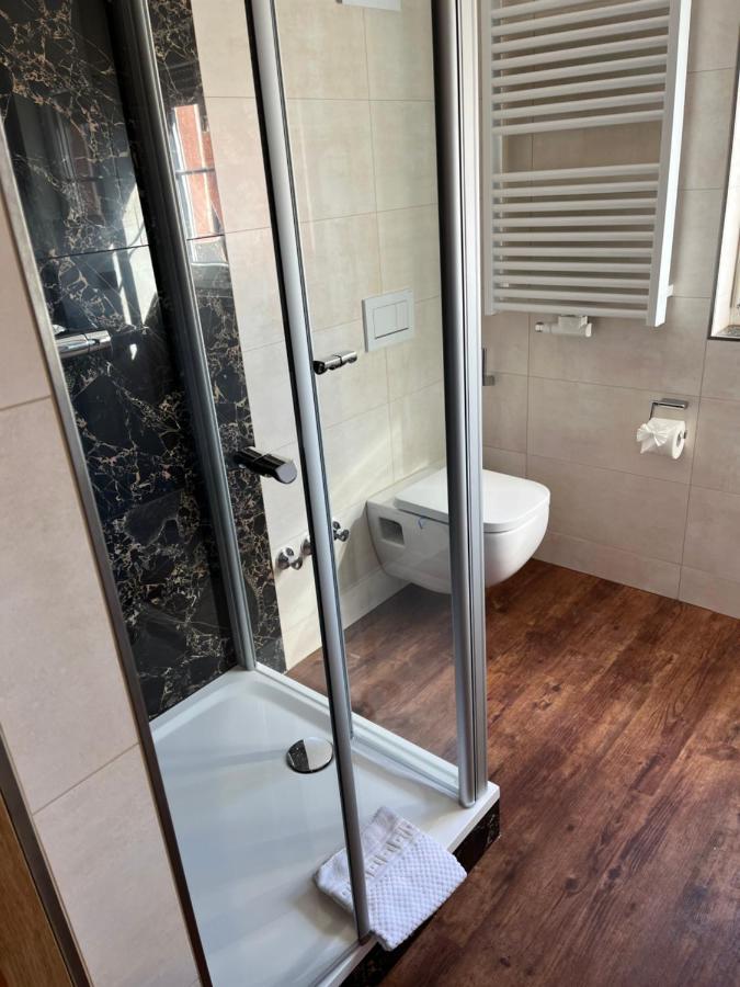 Hotel Gasthof Metzgerei Drei Linden Fulda Esterno foto