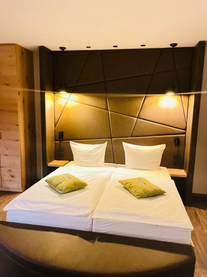Hotel Gasthof Metzgerei Drei Linden Fulda Esterno foto