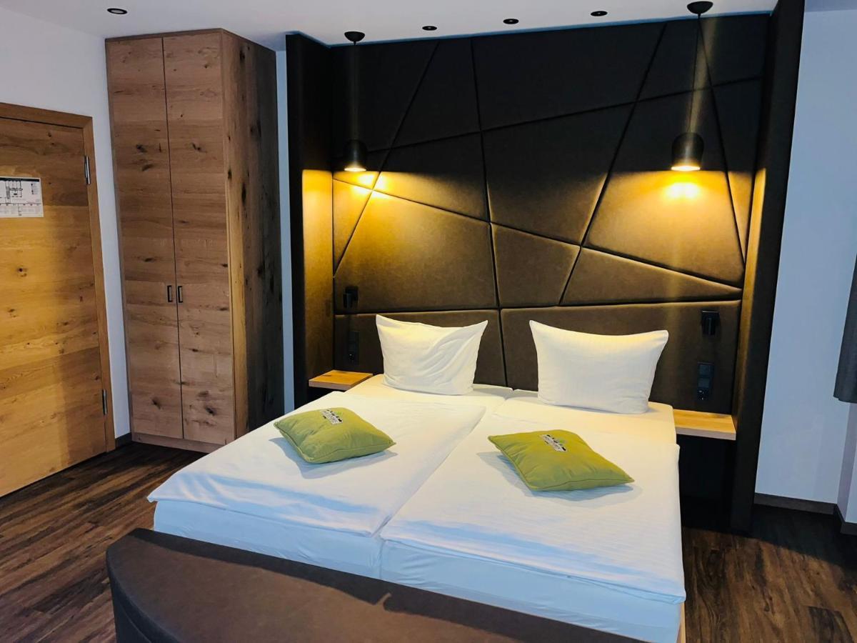 Hotel Gasthof Metzgerei Drei Linden Fulda Esterno foto