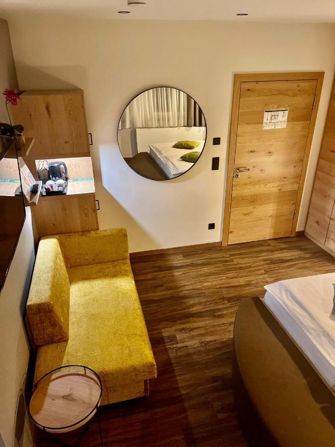 Hotel Gasthof Metzgerei Drei Linden Fulda Esterno foto