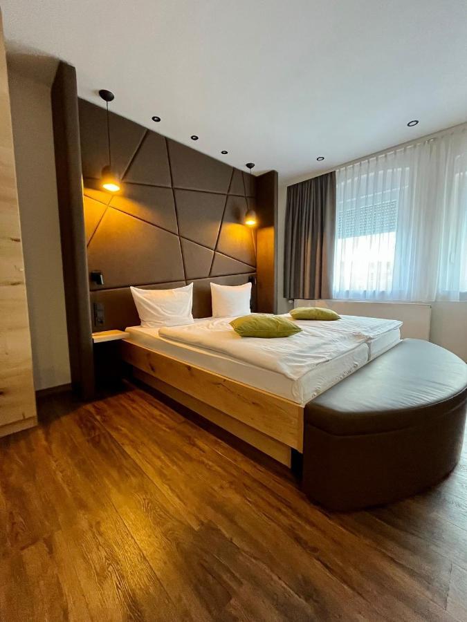 Hotel Gasthof Metzgerei Drei Linden Fulda Esterno foto